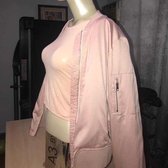 Cute bomber jacket! Pink Size :Medium - Picture 3 of 7